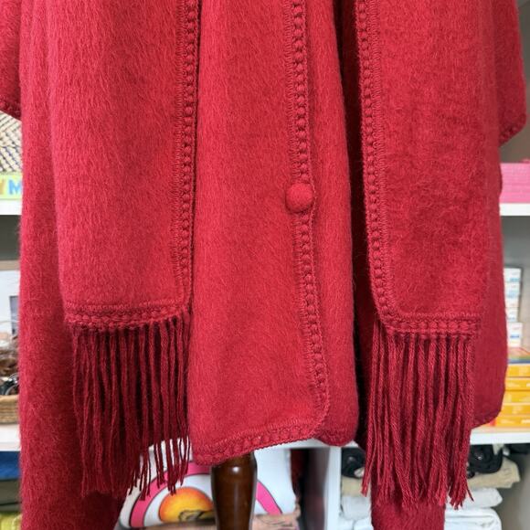 Elegant Red Women's Scarf with Fringe - Picture 3 of 11